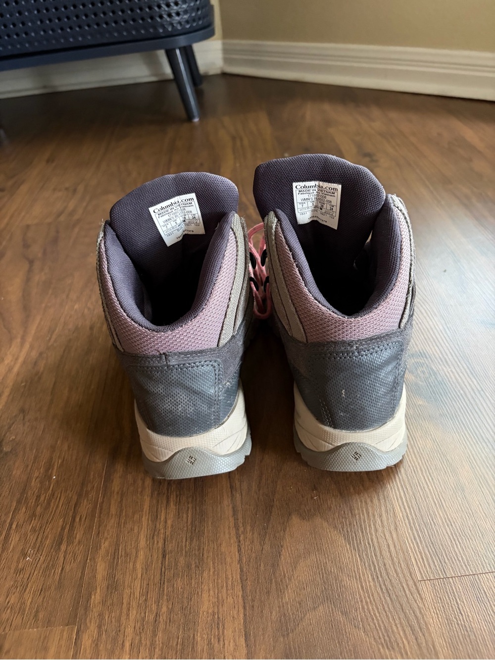 Columbia Hiking Boots - Picture 3 of 4